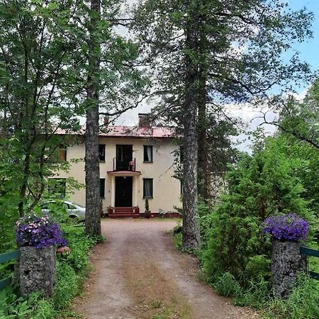 Peaceful Pernaja Bed & Breakfast Garpgard Exterior photo